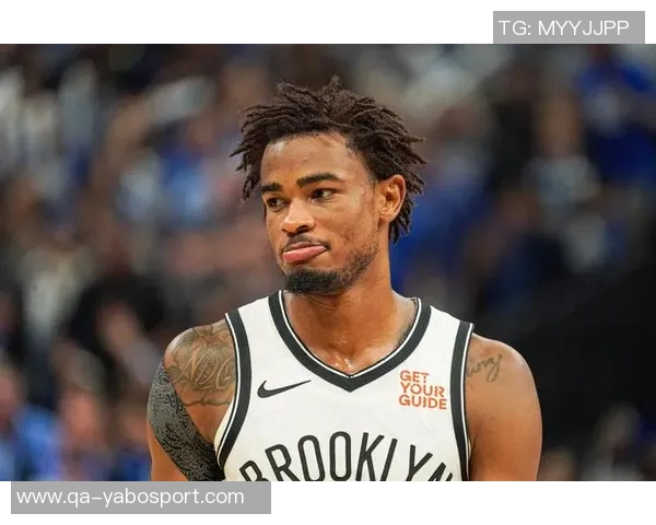 克拉克斯顿今日表现出色11投8中贡献19分7篮板5助攻3盖帽助球队获胜